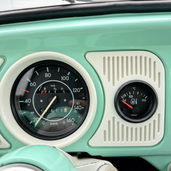 Grille mano D 1 Grille droite support de manomètre Cox